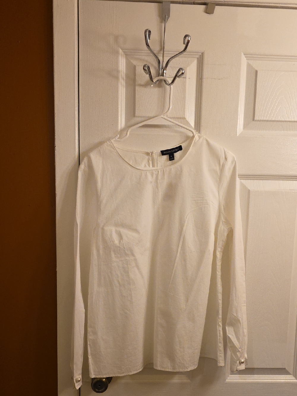 Banana Republic Women's Long-Sleeve Crewneck Top - Cream